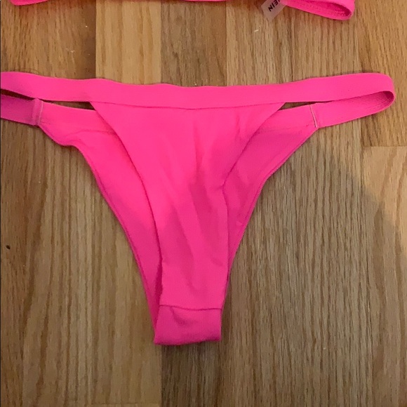 Pink bikini set - Picture 2 of 6